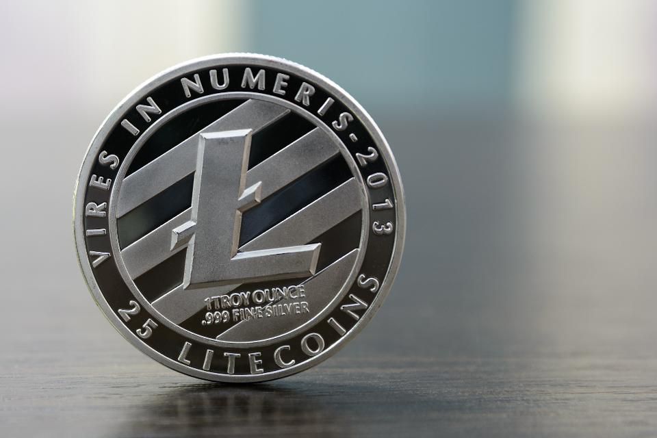 Litecoin được xếp hạng trong số các loại tiền điện tử hàng đầu
